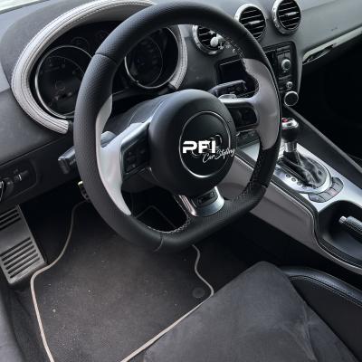 PFI modyfikacja z obszyciem kierownicy w Audi TT
